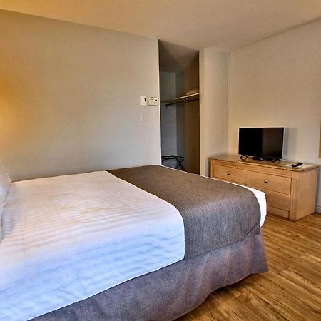 Hotel-Motel La Difference Sainte-Marie Zewnętrze zdjęcie