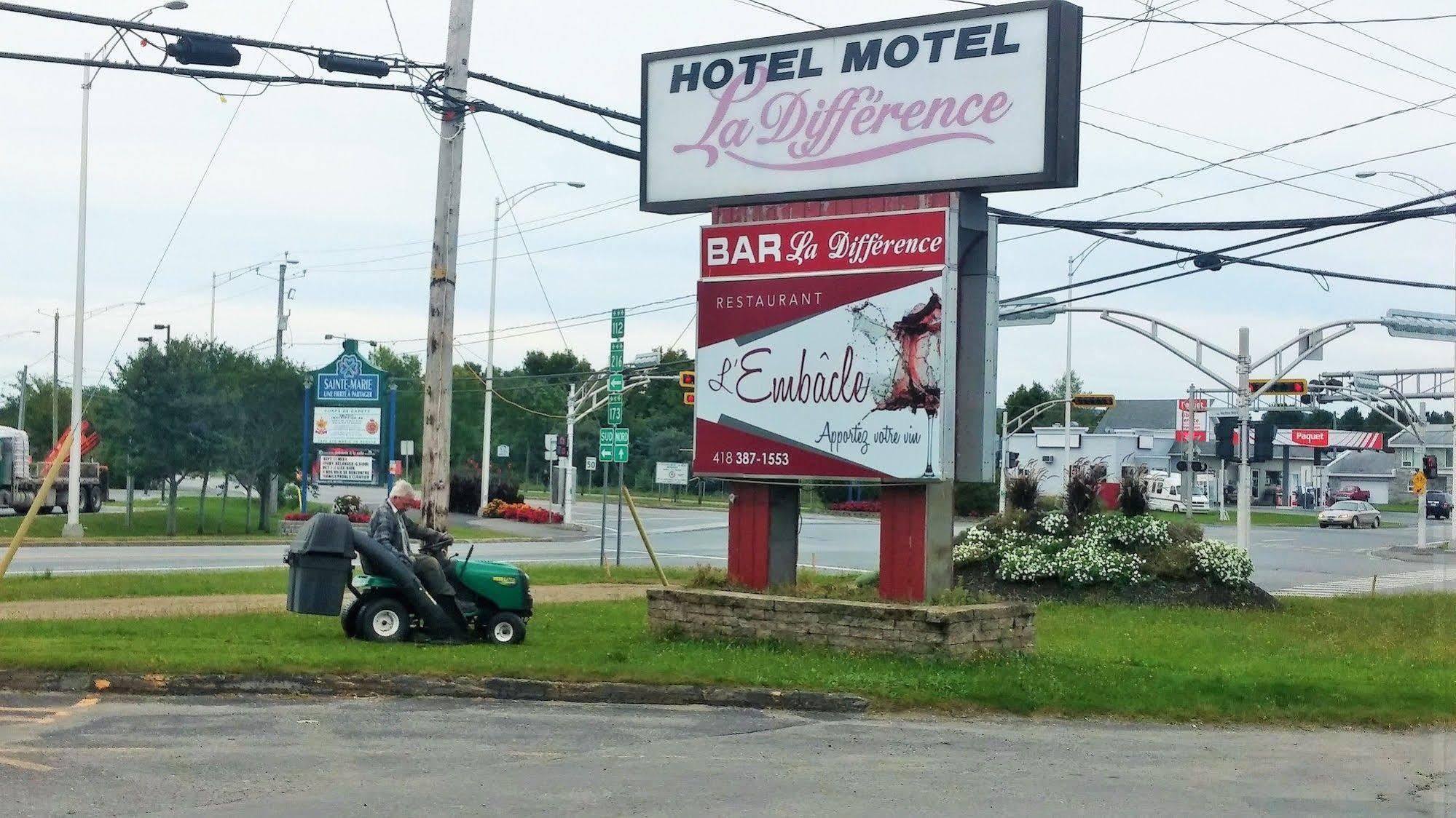 Hotel-Motel La Difference Sainte-Marie Zewnętrze zdjęcie