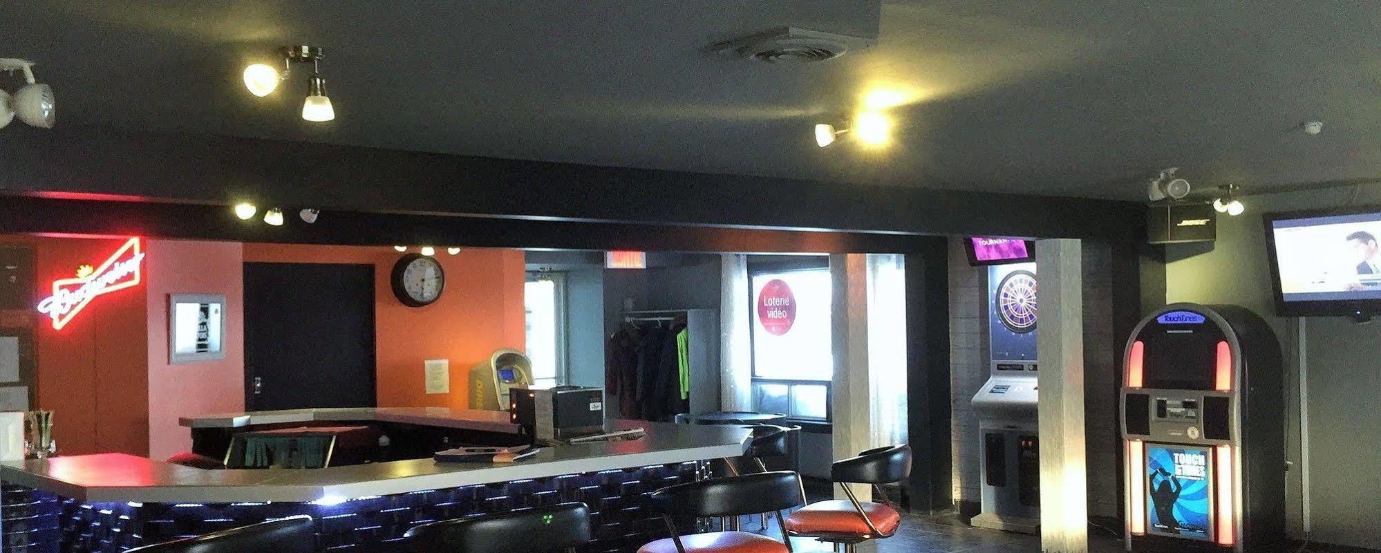 Hotel-Motel La Difference Sainte-Marie Zewnętrze zdjęcie