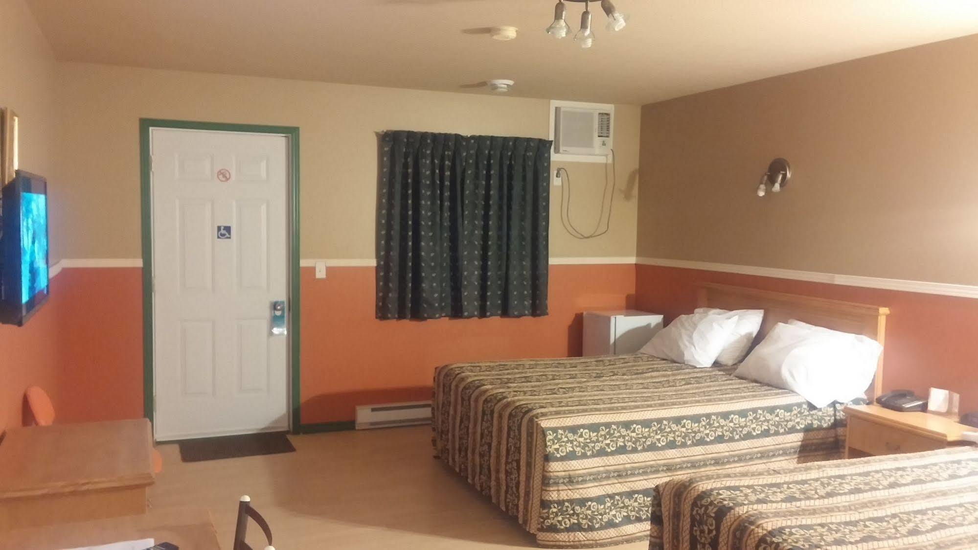 Hotel-Motel La Difference Sainte-Marie Zewnętrze zdjęcie