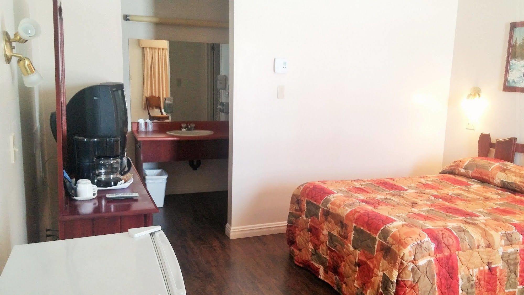 Hotel-Motel La Difference Sainte-Marie Zewnętrze zdjęcie